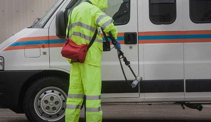 Emergency vehicle decontamination service
